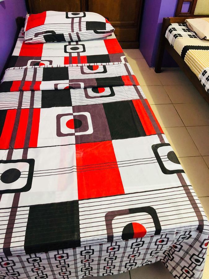 Colors Boutique Hostel بويرتو برينسيسا المظهر الخارجي الصورة
