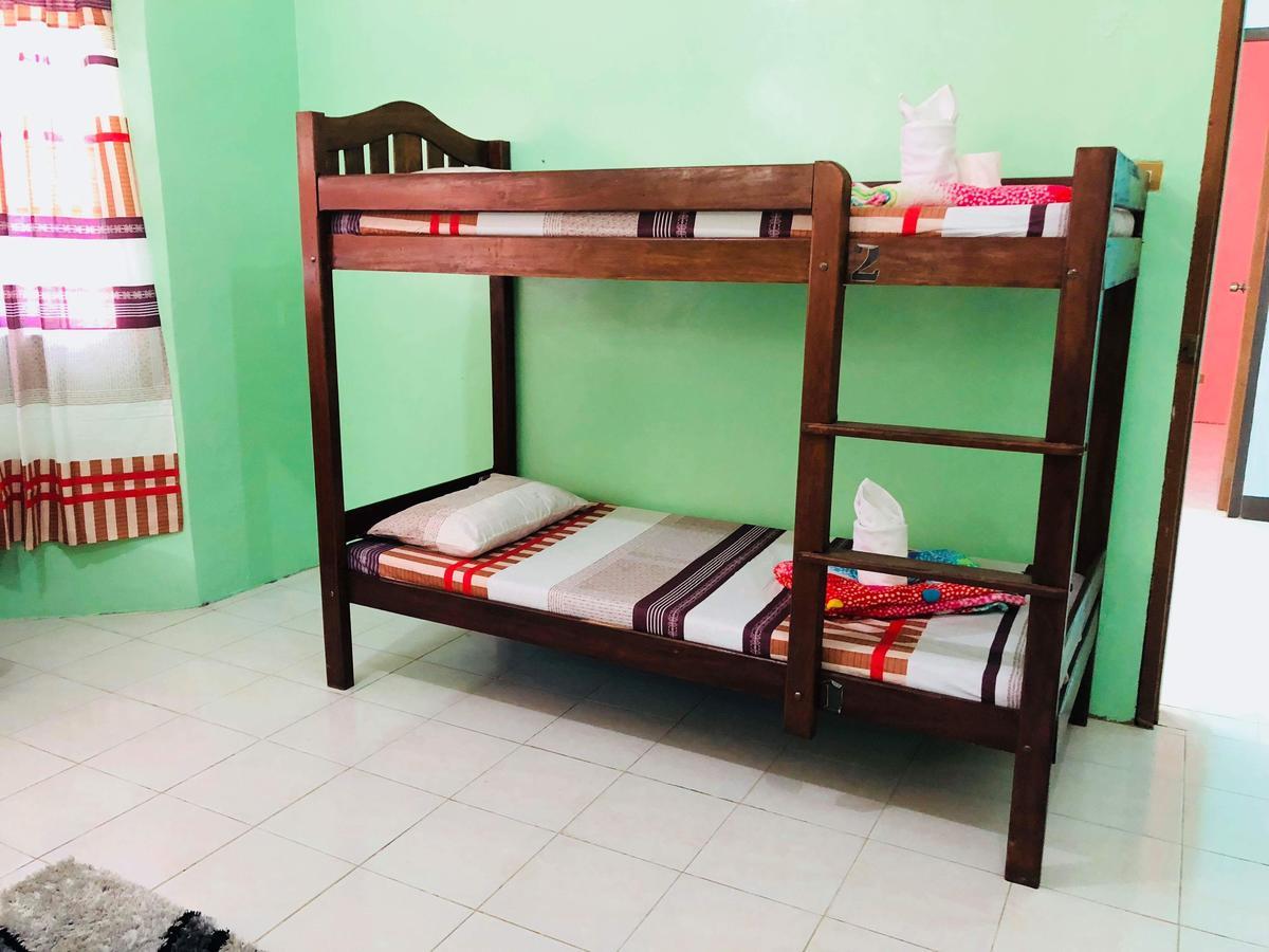 Colors Boutique Hostel بويرتو برينسيسا المظهر الخارجي الصورة