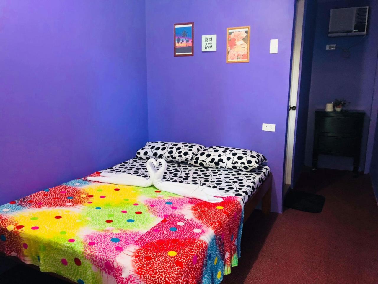 Colors Boutique Hostel بويرتو برينسيسا المظهر الخارجي الصورة
